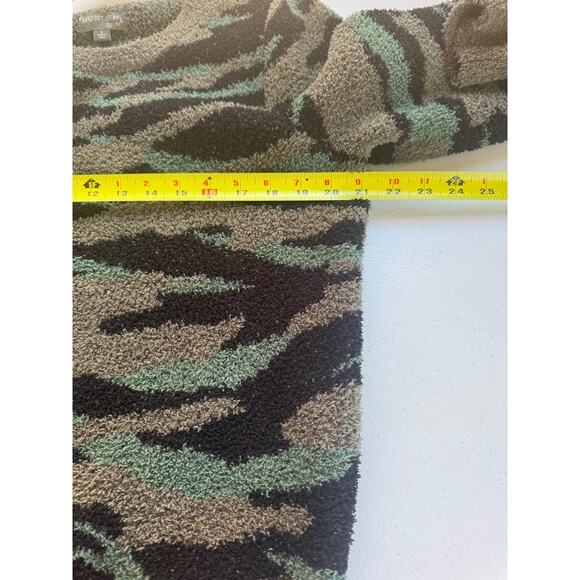 Barefoot Dreams Sweater Womens Large Camo Army CozyChic Crewneck Pullover Knit - Picture 5 of 9
